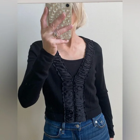 Holt Renfrew wool cardigan 10/10 condition - Picture 10 of 11